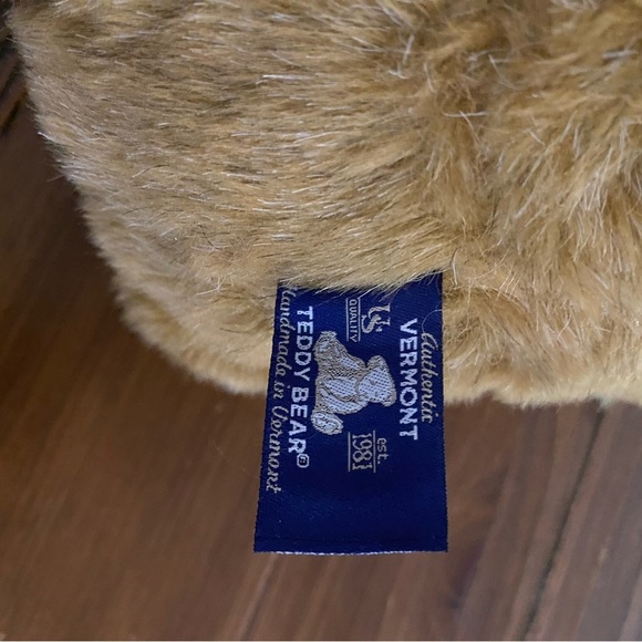 Vermont Teddy Bear LIKE NEW - Picture 5 of 5